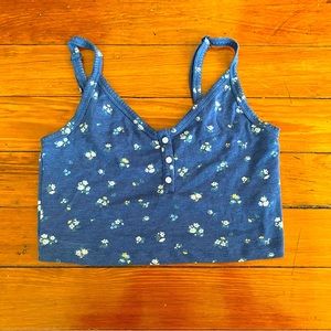 Sweet Blue and White Floral Cami Crop Top from American Eagle in size MEDIUM